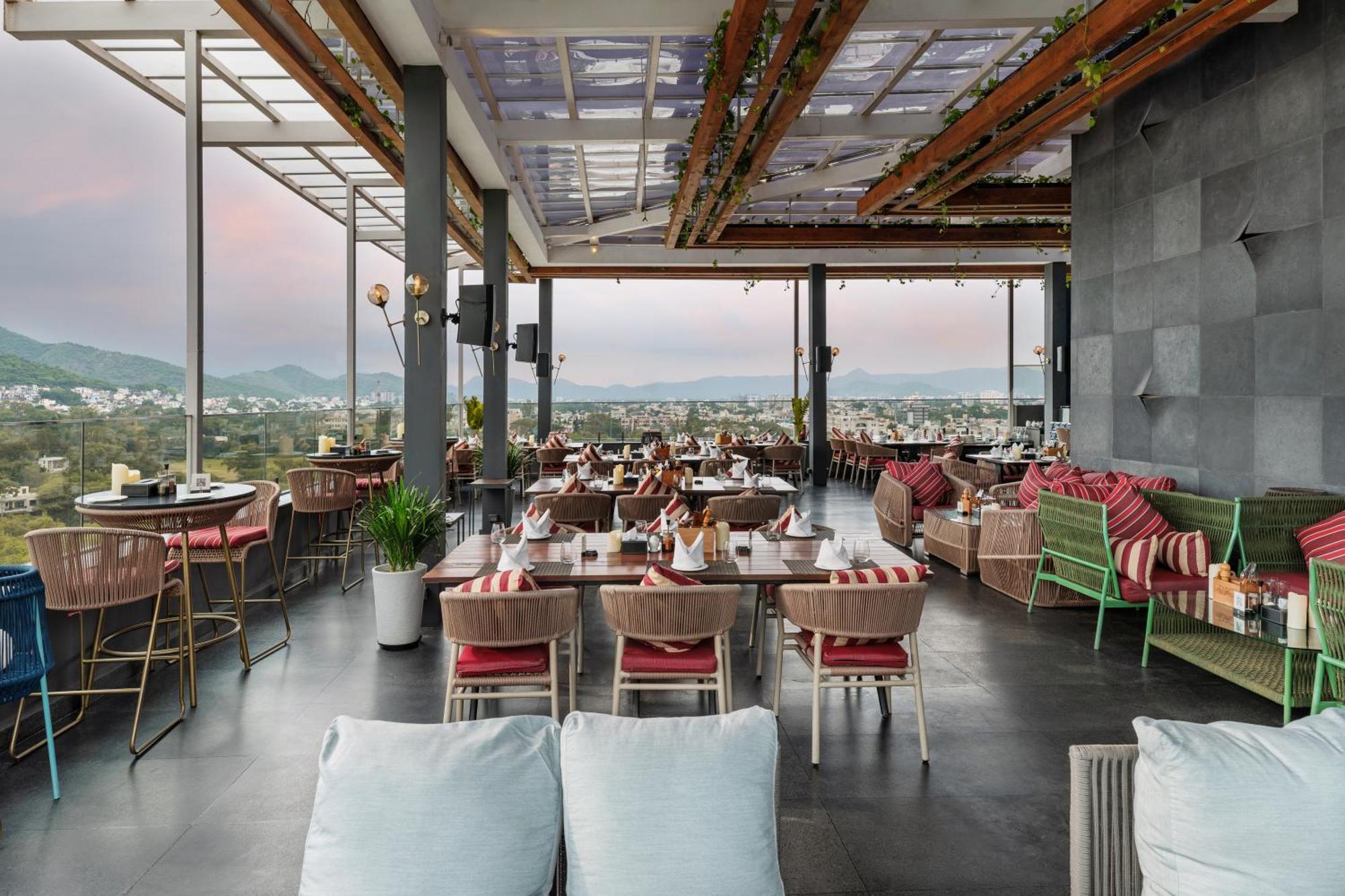 Parallel Hotel Udaipur, A Member Of Radisson Individuals Zewnętrze zdjęcie