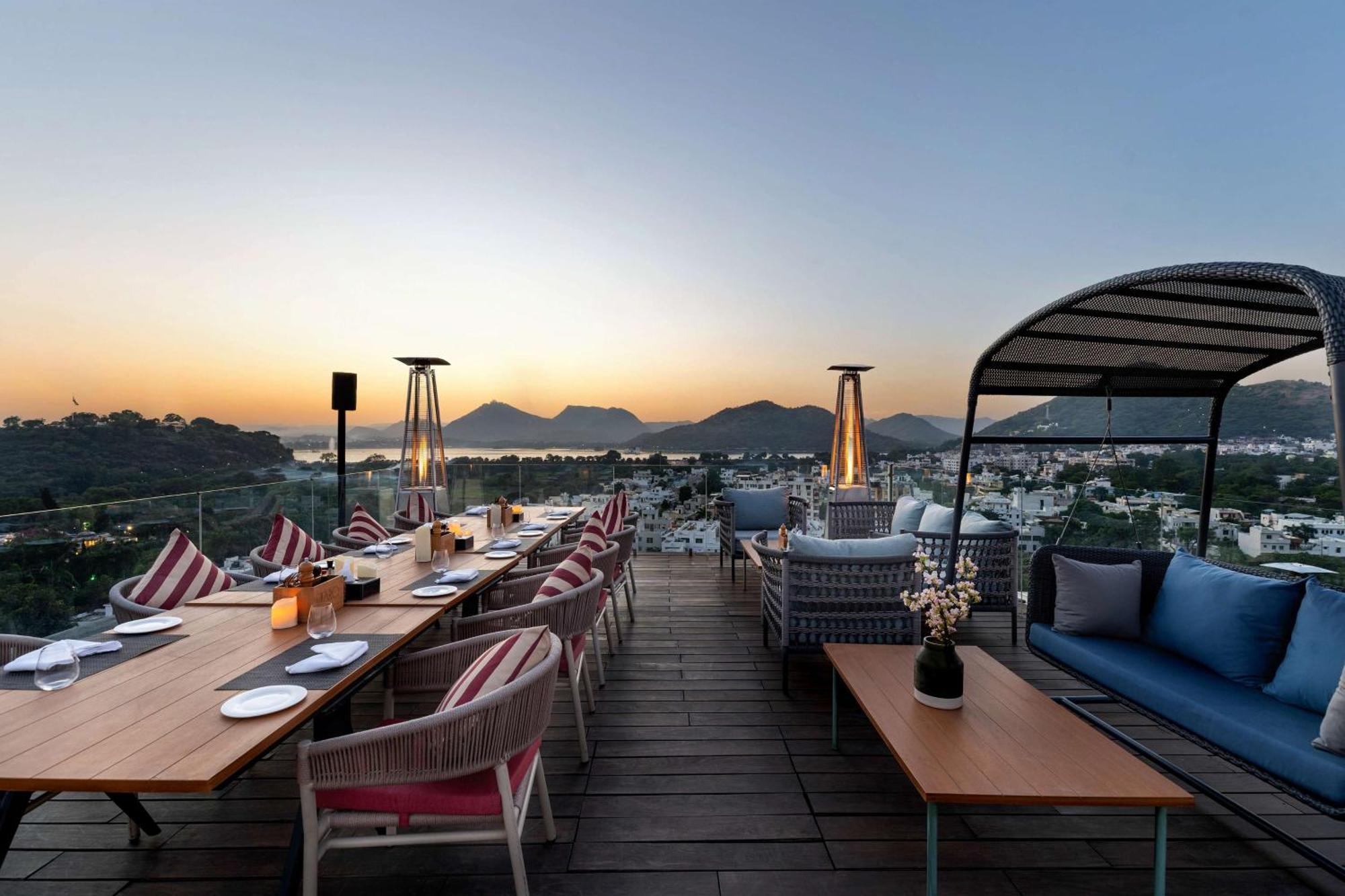 Parallel Hotel Udaipur, A Member Of Radisson Individuals Zewnętrze zdjęcie