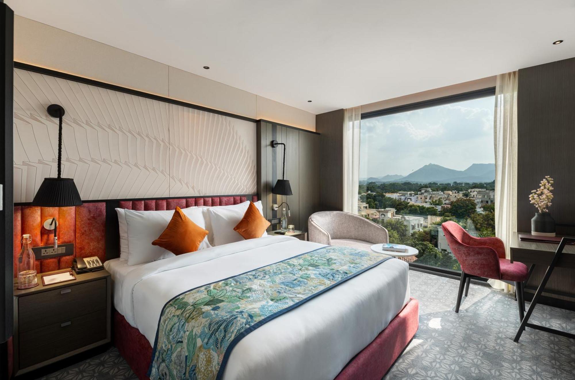 Parallel Hotel Udaipur, A Member Of Radisson Individuals Zewnętrze zdjęcie